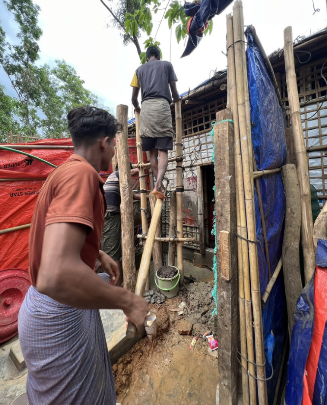 Rohingya Relief installing a tube well to provide clean water for Rohingya communities